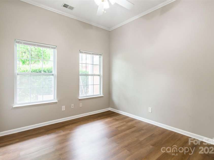 12145 Landing Green Drive, Charlotte, NC 28277.  MLS# CAR4284948, YatesRealty ID 34372. 