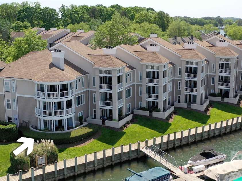 18647 Vineyard Point Lane, Cornelius, NC 28031.  MLS# CAR4294074, YatesRealty ID 34373. 