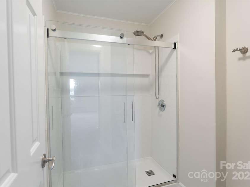 18647 Vineyard Point Lane, Cornelius, NC 28031.  MLS# CAR4294074, YatesRealty ID 34373. 