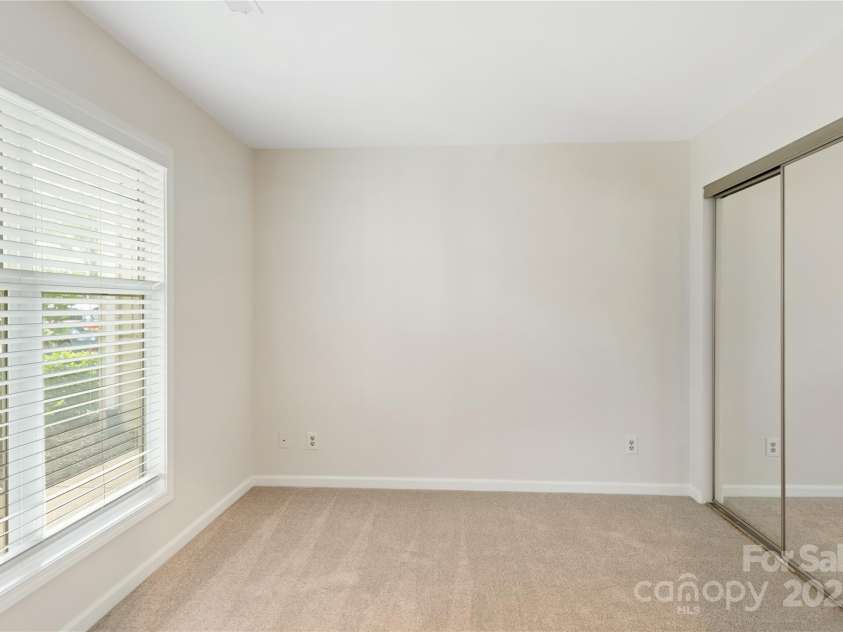 18647 Vineyard Point Lane, Cornelius, NC 28031.  MLS# CAR4294074, YatesRealty ID 34373. 