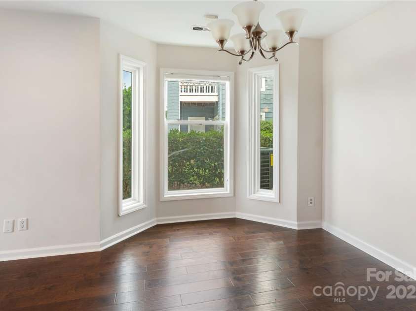 18647 Vineyard Point Lane, Cornelius, NC 28031.  MLS# CAR4294074, YatesRealty ID 34373. Dining Area