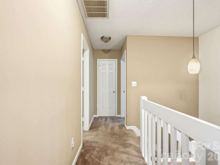 3101 Brockhampton Court, Charlotte, NC 28269.  MLS# CAR4390346, YatesRealty ID 34373. 
