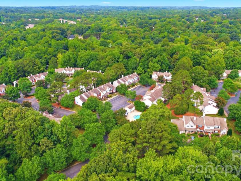 3101 Brockhampton Court, Charlotte, NC 28269.  MLS# CAR4390346, YatesRealty ID 34373. 