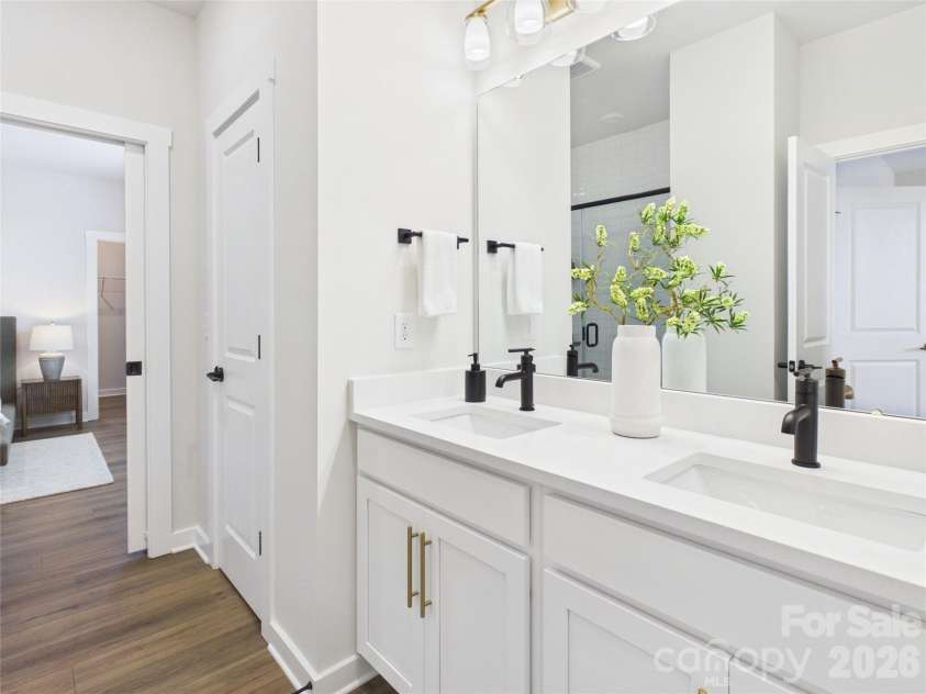 1055 Rolling Meadows Drive, Mooresville, NC 28115.  MLS# CAR4394638, YatesRealty ID 34374. 