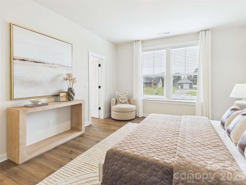 1055 Rolling Meadows Drive, Mooresville, NC 28115.  MLS# CAR4394638, YatesRealty ID 34374. 