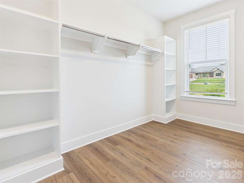 1055 Rolling Meadows Drive, Mooresville, NC 28115.  MLS# CAR4394638, YatesRealty ID 34374. 