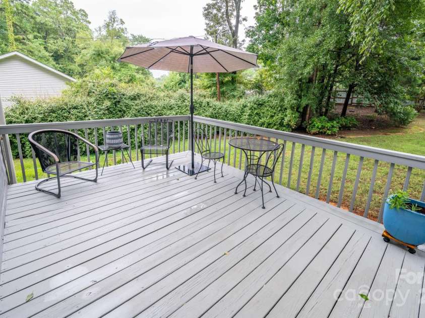 118 Underwood Drive, Mount Holly, NC 28120.  MLS# CAR4289867, YatesRealty ID 34374. 