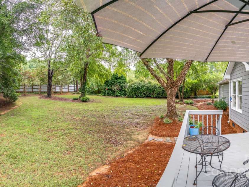 118 Underwood Drive, Mount Holly, NC 28120.  MLS# CAR4289867, YatesRealty ID 34374. 