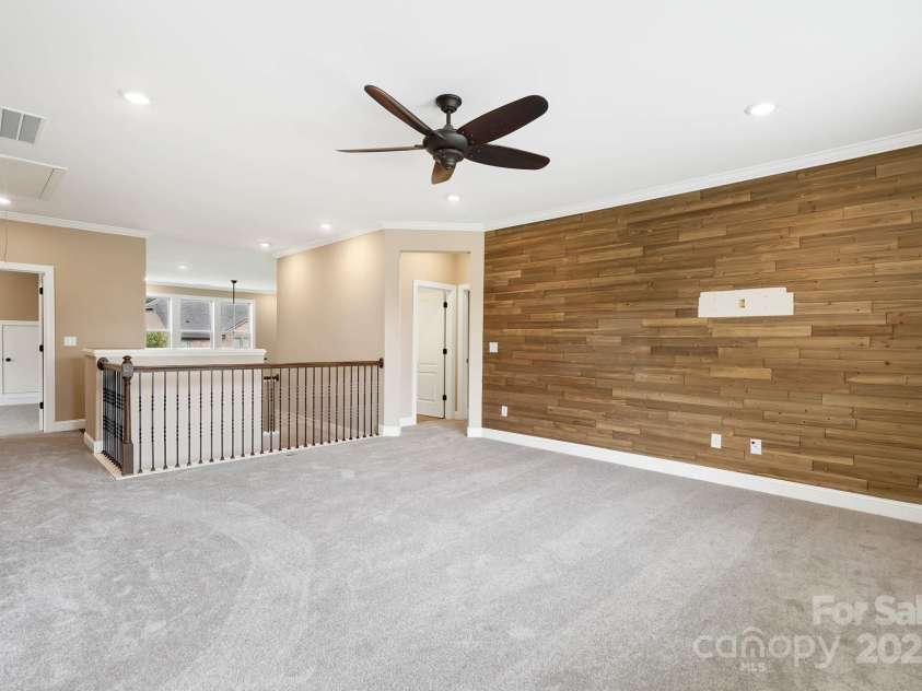 4201 Thames Circle, Fort Mill, SC 29715.  MLS# CAR4285052, YatesRealty ID 34375. 2nd Fl- Loft