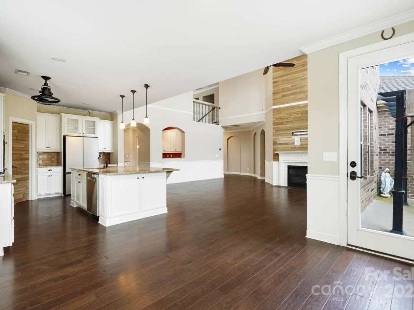 4201 Thames Circle, Fort Mill, SC 29715.  MLS# CAR4285052, YatesRealty ID 34375. 