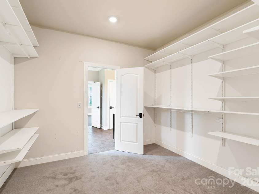 4201 Thames Circle, Fort Mill, SC 29715.  MLS# CAR4285052, YatesRealty ID 34375. Laundry Room Main level