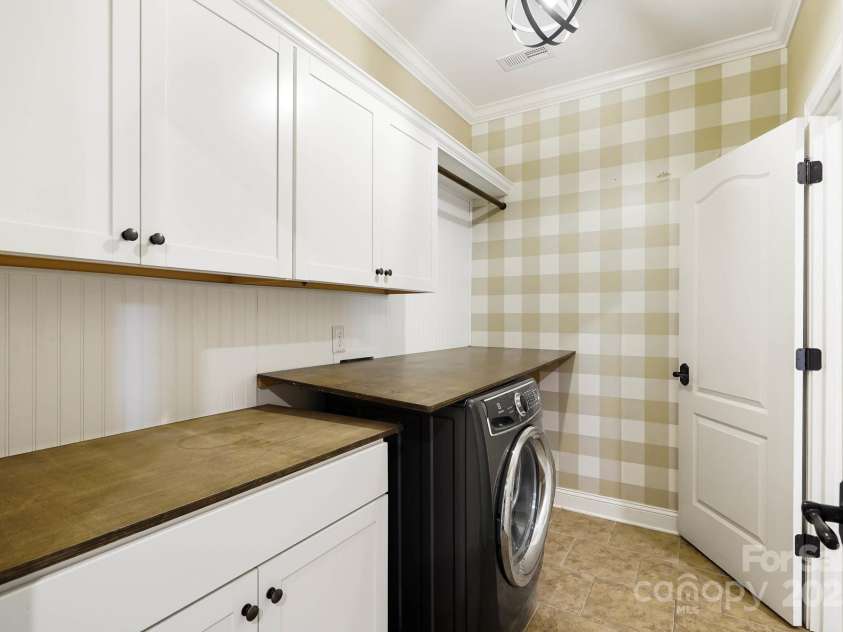 4201 Thames Circle, Fort Mill, SC 29715.  MLS# CAR4285052, YatesRealty ID 34375. Laundry Room Main level