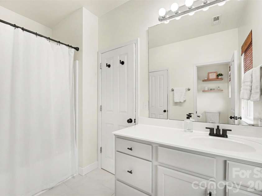 116 Decatur Avenue, Mooresville, NC 28117.  MLS# CAR4383348, YatesRealty ID 34376. Primary Bath 1