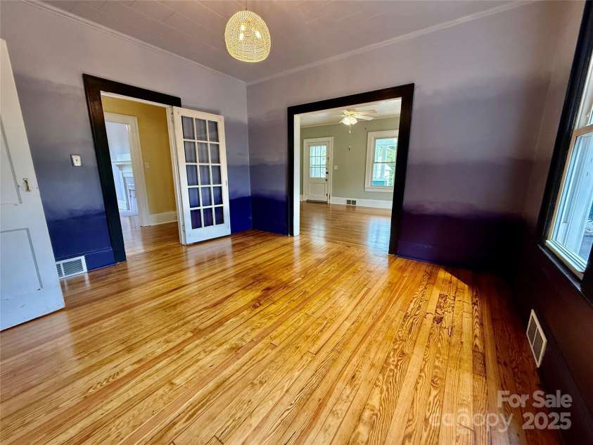 122 Beaver Street, Forest City, NC 28043.  MLS# CAR4294326, YatesRealty ID 34376. 