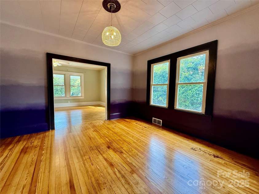 122 Beaver Street, Forest City, NC 28043.  MLS# CAR4294326, YatesRealty ID 34376. Gorgeous dining room!