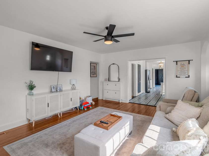 316 Matson Street, Kershaw, SC 29067.  MLS# CAR4396596, YatesRealty ID 34377. 