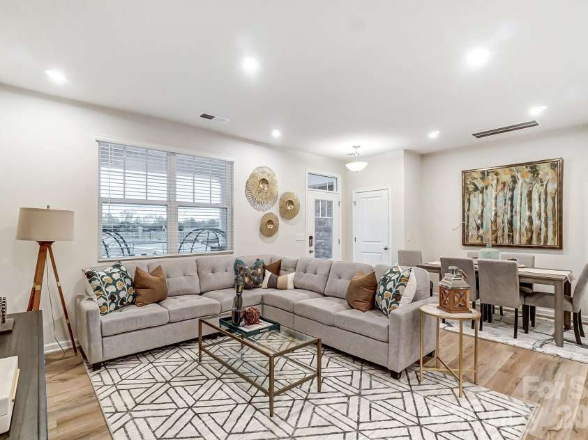 3808 Cheyney Park Drive, Charlotte, NC 28269.  MLS# CAR4377207, YatesRealty ID 34378. For representation purposes of floorplan only, actual homesite is under construction and design and structural options may vary