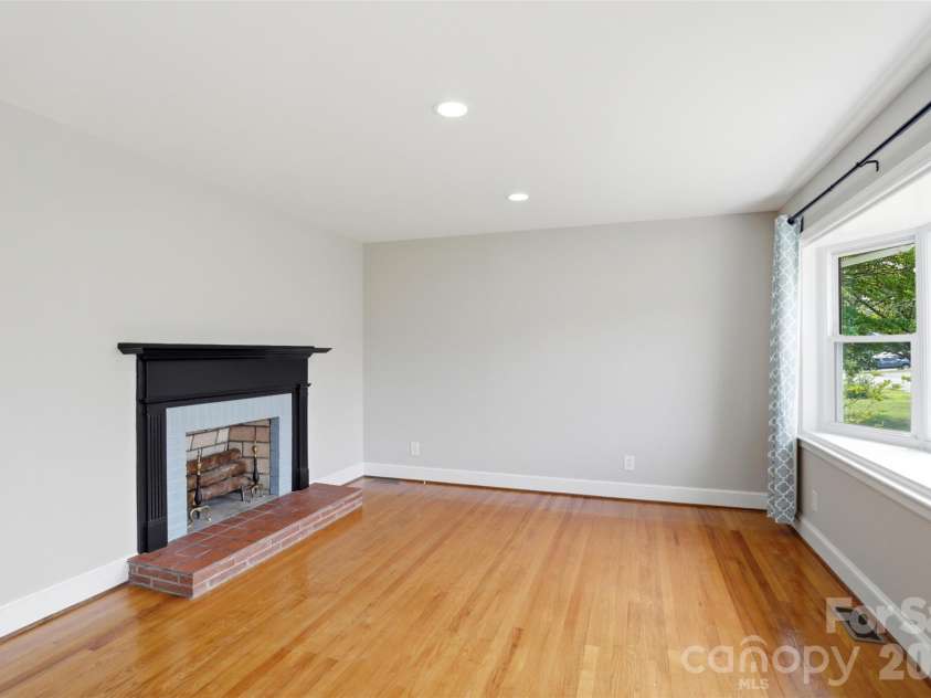 127 Dotson Street, Rock Hill, SC 29732.  MLS# CAR4398131, YatesRealty ID 34379. 