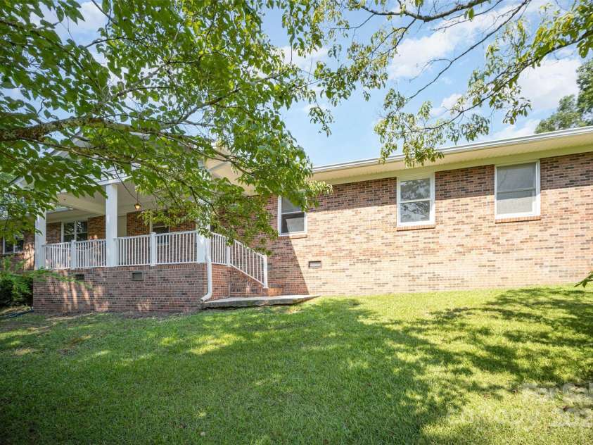 5474 Ussery Road, Kershaw, SC 29067.  MLS# CAR4294150, YatesRealty ID 34379. 