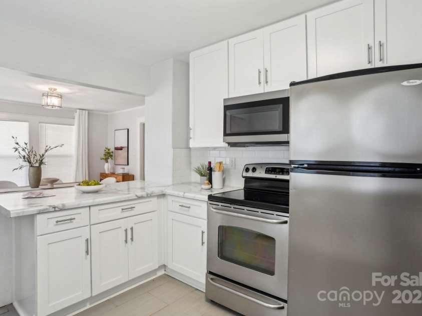 1105 Vanizer Street, Charlotte, NC 28208.  MLS# CAR4232135, YatesRealty ID 3438. 