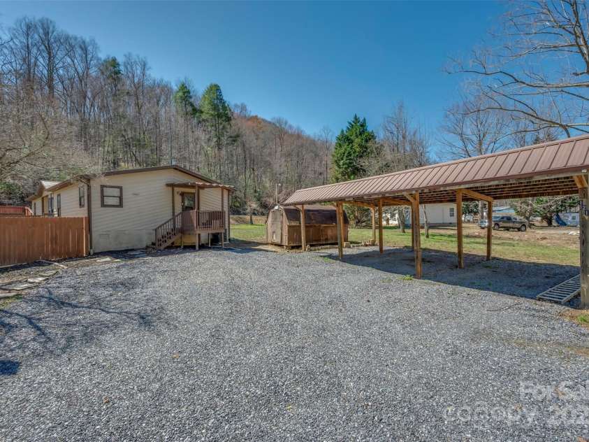 121 Julian Way, Lake Lure, NC 28746.  MLS# CAR4211123, YatesRealty ID 3438. 