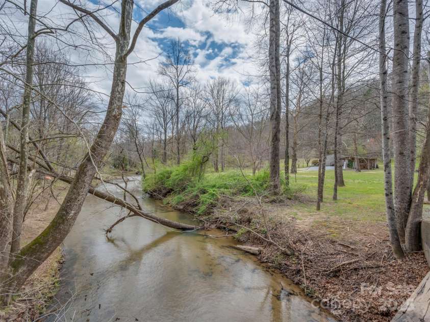 121 Julian Way, Lake Lure, NC 28746.  MLS# CAR4211123, YatesRealty ID 3438. 