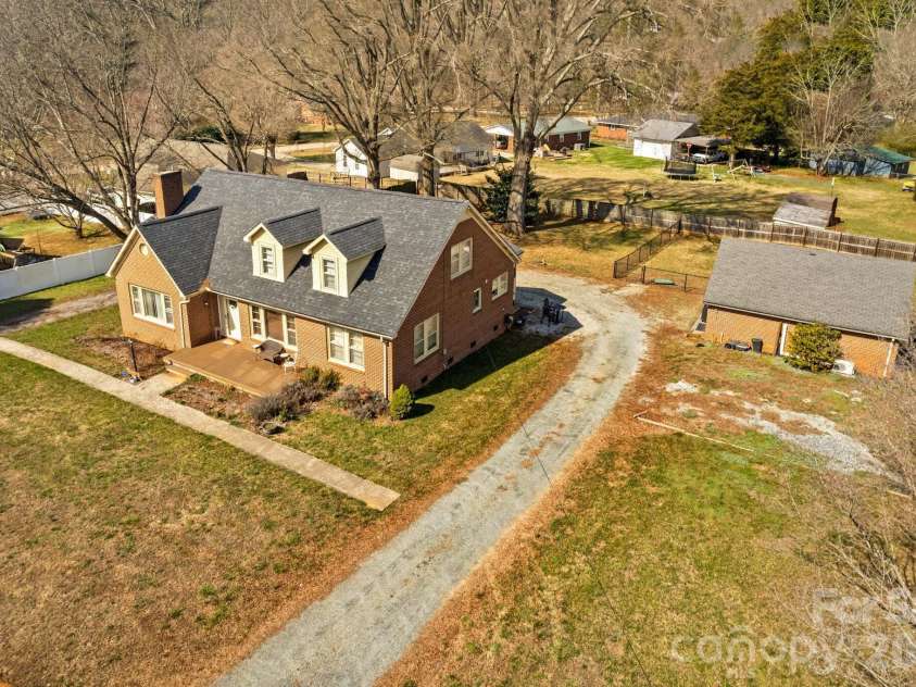 416 Peeler Street, Salisbury, NC 28146.  MLS# CAR4354748, YatesRealty ID 3438. 