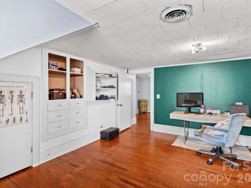 416 Peeler Street, Salisbury, NC 28146.  MLS# CAR4354748, YatesRealty ID 3438. 