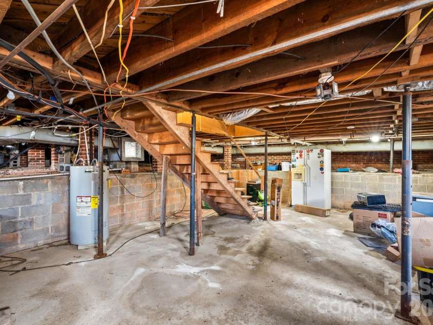 416 Peeler Street, Salisbury, NC 28146.  MLS# CAR4354748, YatesRealty ID 3438. 