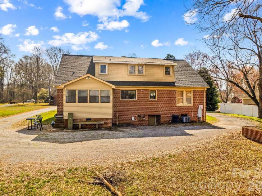 416 Peeler Street, Salisbury, NC 28146.  MLS# CAR4354748, YatesRealty ID 3438. 