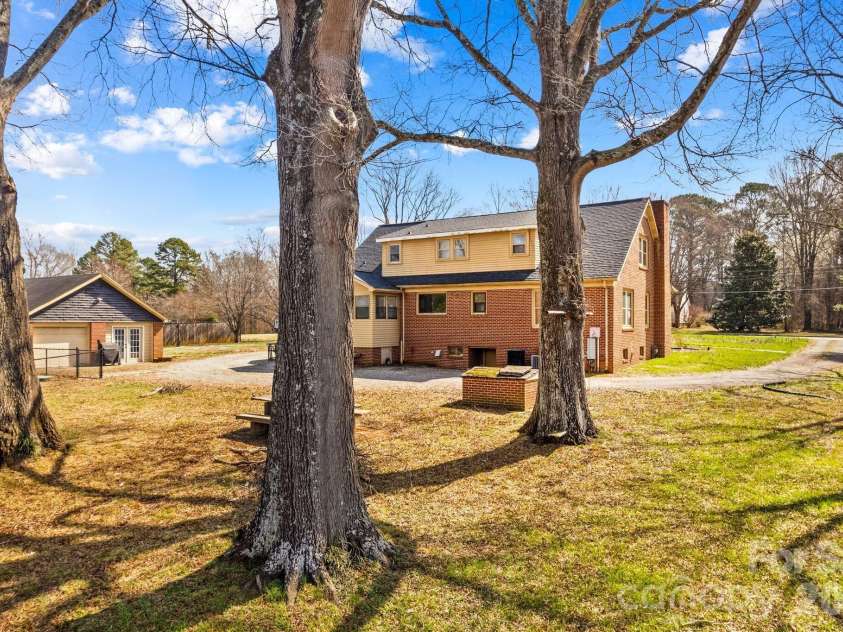 416 Peeler Street, Salisbury, NC 28146.  MLS# CAR4354748, YatesRealty ID 3438. 
