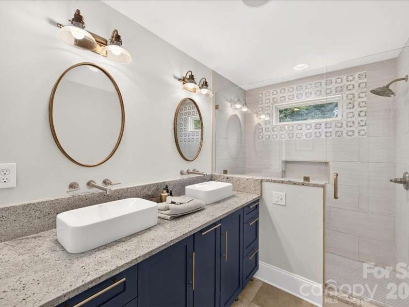 2120 Dalehurst Drive, Charlotte, NC 28205.  MLS# CAR4393870, YatesRealty ID 34382. 