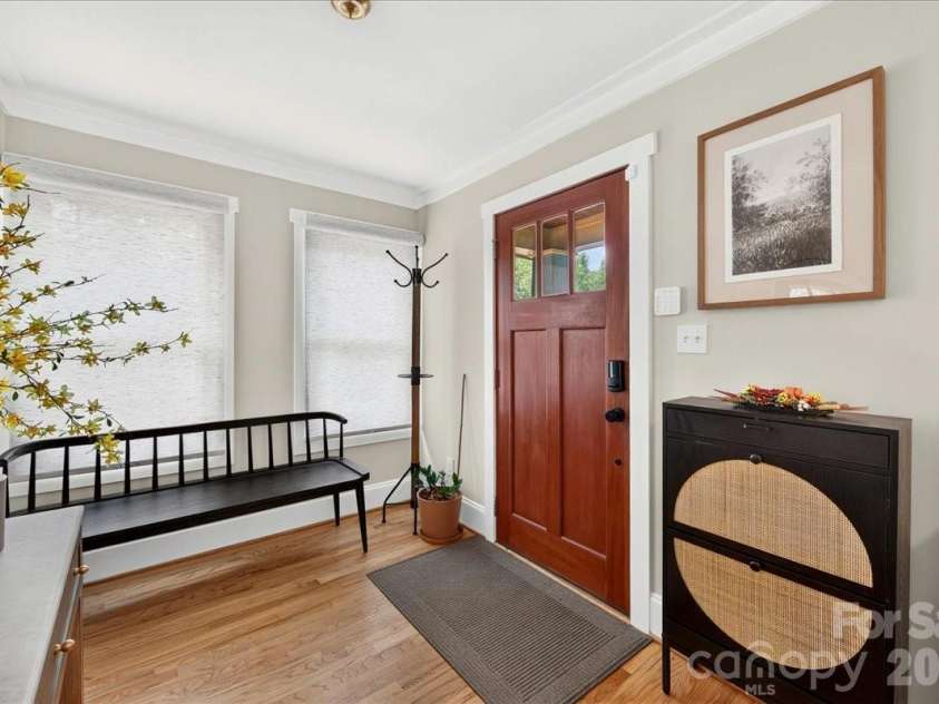 2120 Dalehurst Drive, Charlotte, NC 28205.  MLS# CAR4393870, YatesRealty ID 34382. Entry 