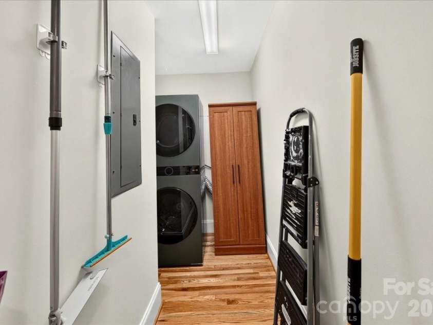 2120 Dalehurst Drive, Charlotte, NC 28205.  MLS# CAR4393870, YatesRealty ID 34382. Laundry is in a large closet with nice storage options