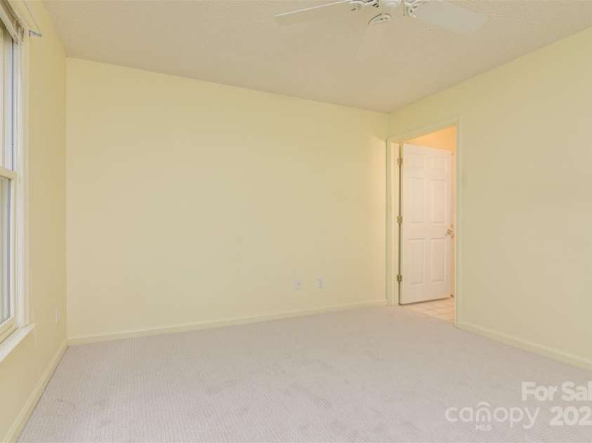 222 Rocky Mountain Way, Arden, NC 28704.  MLS# CAR4285995, YatesRealty ID 34382. Primary Bedroom to Primary Bath