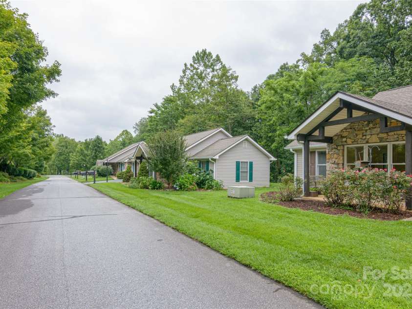222 Rocky Mountain Way, Arden, NC 28704.  MLS# CAR4285995, YatesRealty ID 34382. Rocky Mountain Way