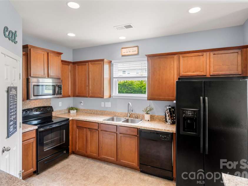 3009 Canopy Drive, Indian Trail, NC 28079.  MLS# CAR4292578, YatesRealty ID 34383. 