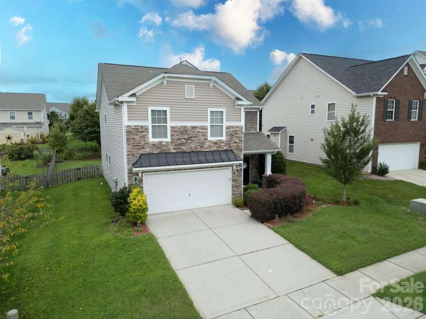 3009 Canopy Drive, Indian Trail, NC 28079.  MLS# CAR4292578, YatesRealty ID 34383. Welcome to 3009 Canopy Dr!