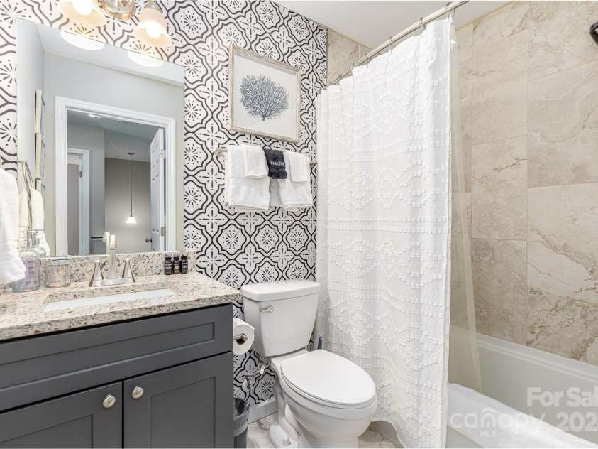 301 Jenna Clare Lane, Asheville, NC 28803.  MLS# CAR4155644, YatesRealty ID 34385. Upper Level Full Bath