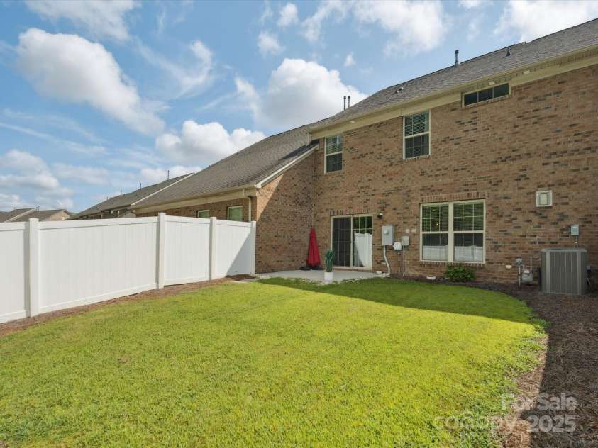 3161 Hartson Pointe Drive, Fort Mill, SC 29707.  MLS# CAR4288485, YatesRealty ID 34386. 