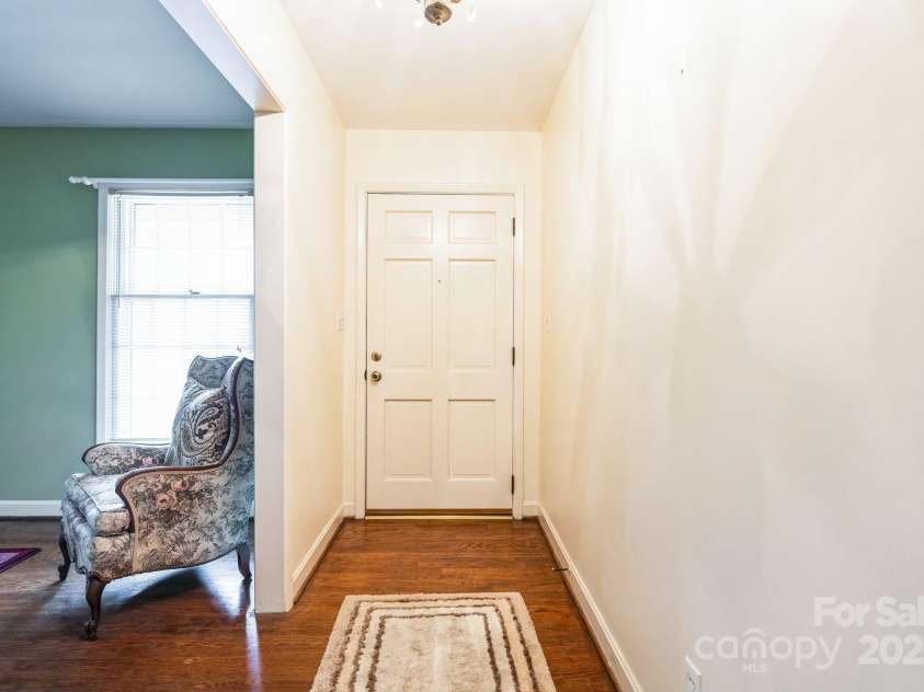 2250 Horse Shoe Circle, Hartsville, SC 29550.  MLS# CAR4222337, YatesRealty ID 34387. 