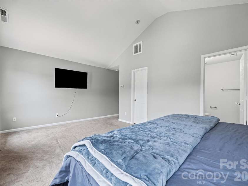 512 Gentle Breeze Lane, Rock Hill, SC 29730.  MLS# CAR4398590, YatesRealty ID 34387. 
