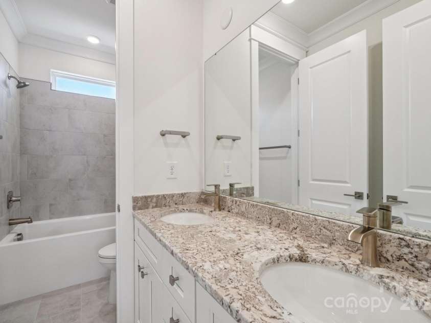908 Coast Drive, Tega Cay, SC 29708.  MLS# CAR4289755, YatesRealty ID 34388. Primary bath