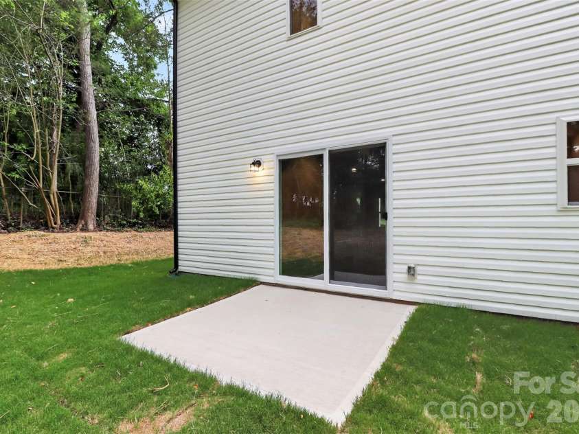300 Margarette Avenue, Belmont, NC 28012.  MLS# CAR4397307, YatesRealty ID 34389. 