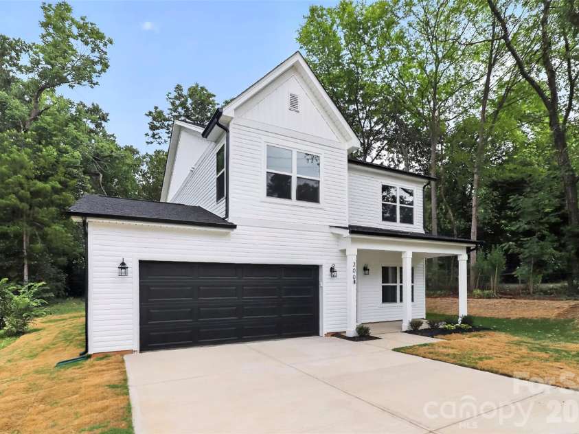 300 Margarette Avenue, Belmont, NC 28012.  MLS# CAR4397307, YatesRealty ID 34389. 