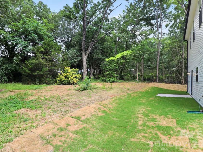 300 Margarette Avenue, Belmont, NC 28012.  MLS# CAR4397307, YatesRealty ID 34389. 