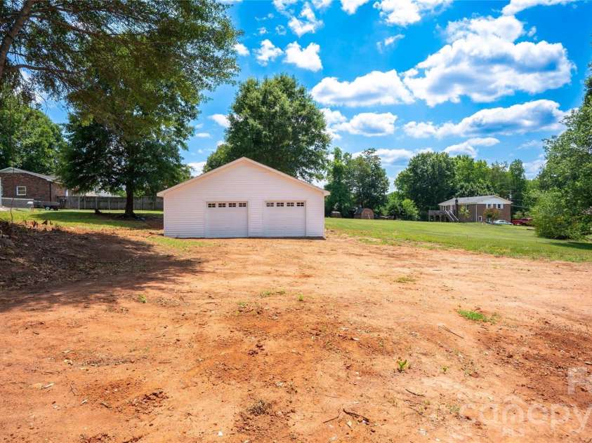 2330 40th Avenue Court, Hickory, NC 28601.  MLS# CAR4398314, YatesRealty ID 34392. 30'x25' Detached garage
