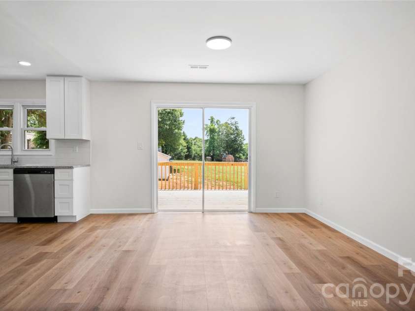 2330 40th Avenue Court, Hickory, NC 28601.  MLS# CAR4398314, YatesRealty ID 34392. 