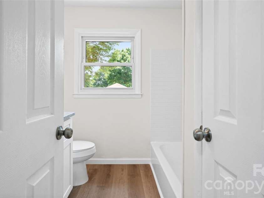 2330 40th Avenue Court, Hickory, NC 28601.  MLS# CAR4398314, YatesRealty ID 34392. Main floor full bathroom