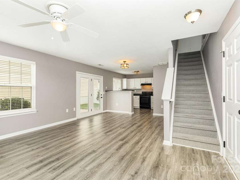 9341 Meadowmont View Drive, Charlotte, NC 28269.  MLS# CAR4285744, YatesRealty ID 34392. 